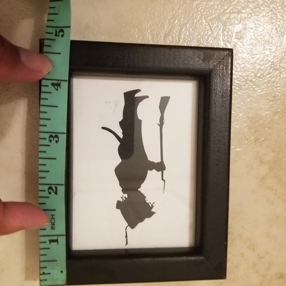 Framed silhouette little solider boy with ruffle gun 3.8x4.8" signed - Picture 5 of 6
